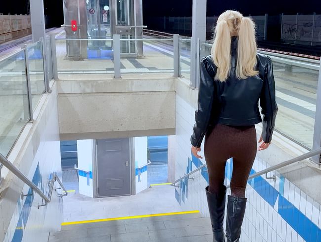 Daynia's Porno Video: JÜNGLING (18+) fi**t geile MILF komplett in ALLE LÖCHER| Ohne Gummi gleich DOPPELT gespri**t!