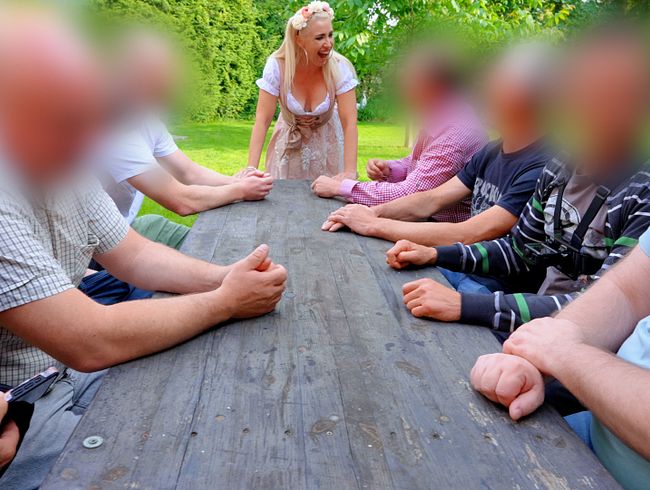 Daynia Porno Video: DORFSCHLAMPE von MÄNNERTRUPPE 3LOCH zerlegt | MASSENfi** auf KIRCHWEIH eskaliert komplett!