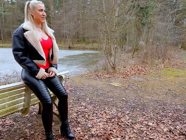 Daynia Porno Video: Volljähriger JUNGfi**ER auf FAMILIENFEST verführt | 3LOCH LEDERLEGGINGS fo**e + ONEMANBUKKAKE